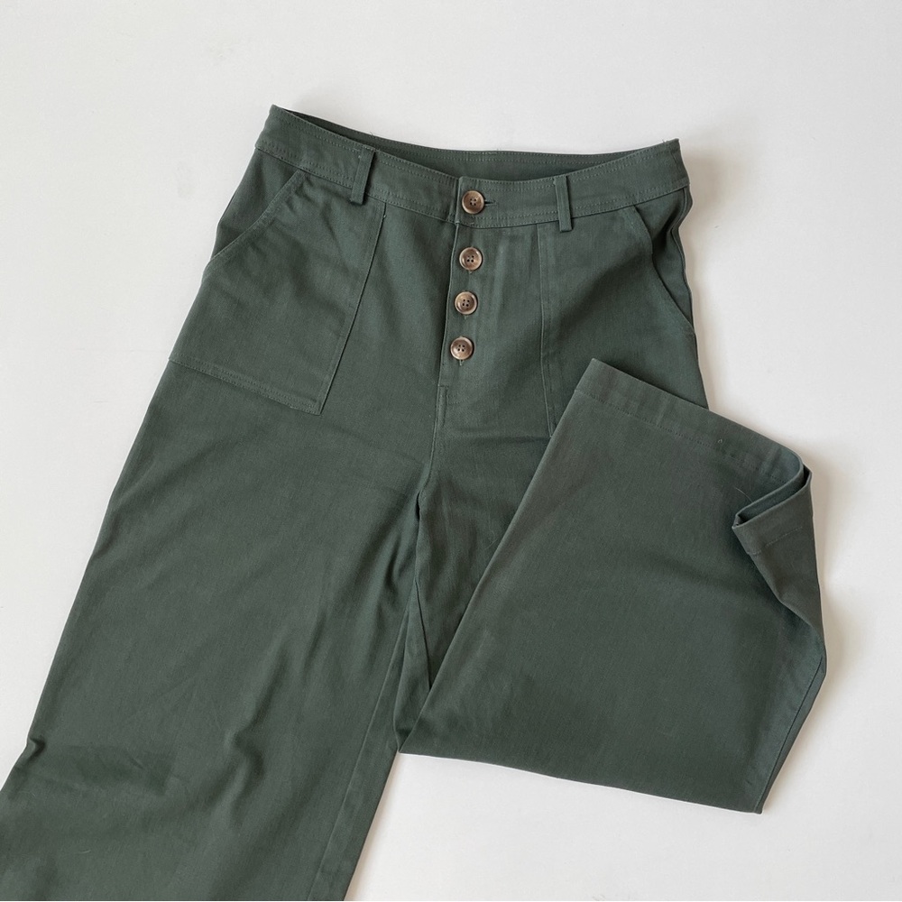 Francesca’s Moriah Button Front Culotte Pants High-Waisted Olive Green, Size M - Picture 2 of 9